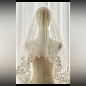 Ivory cathedral wedding veil 108”L